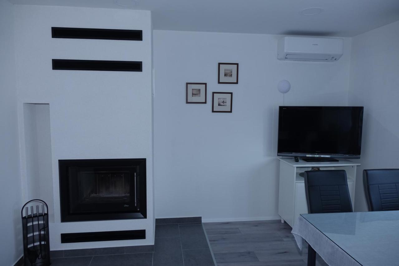 Apartmaji Anita Begunje pri Cerknici Buitenkant foto