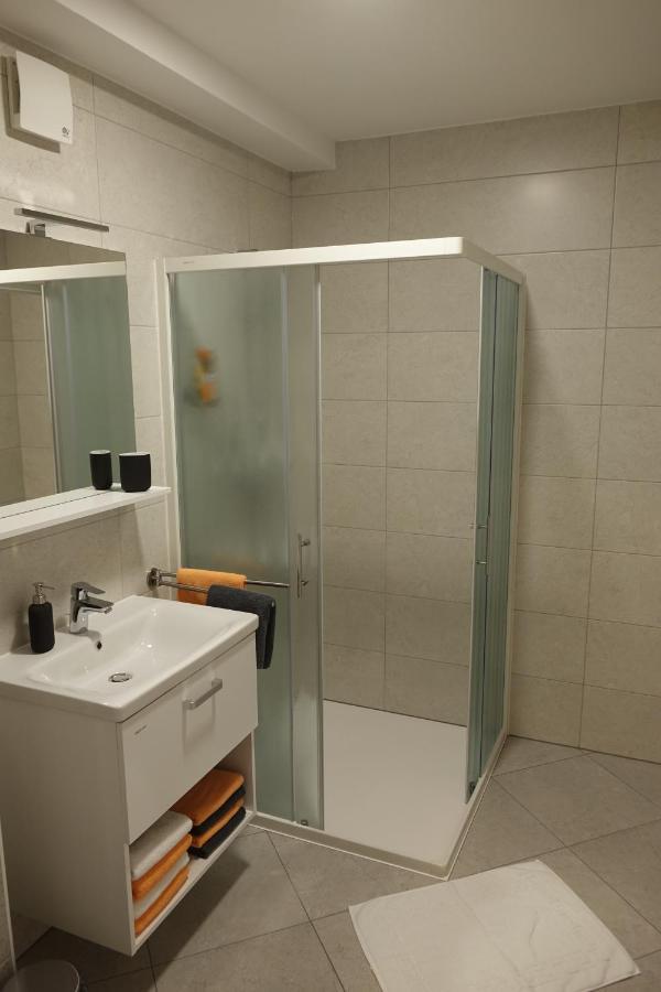 Apartmaji Anita Begunje pri Cerknici Buitenkant foto